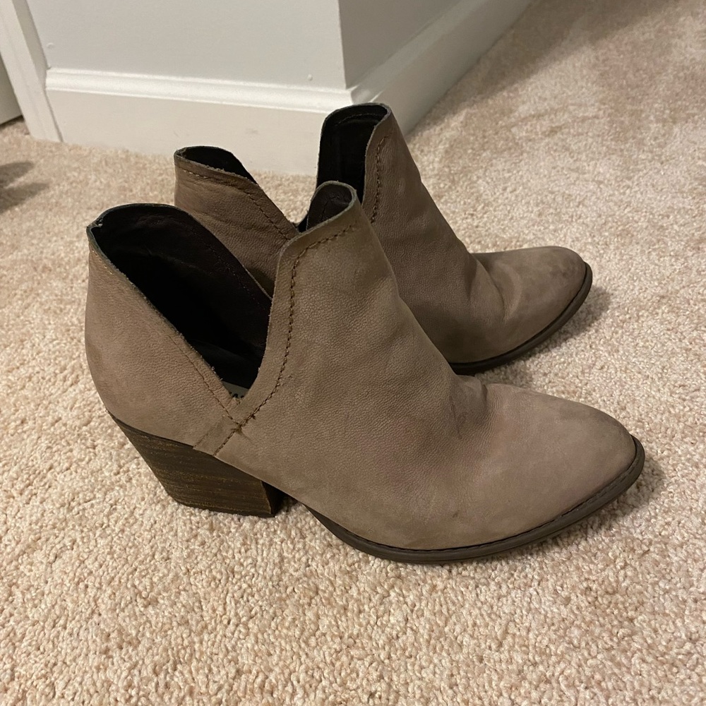 Steve Madden boots